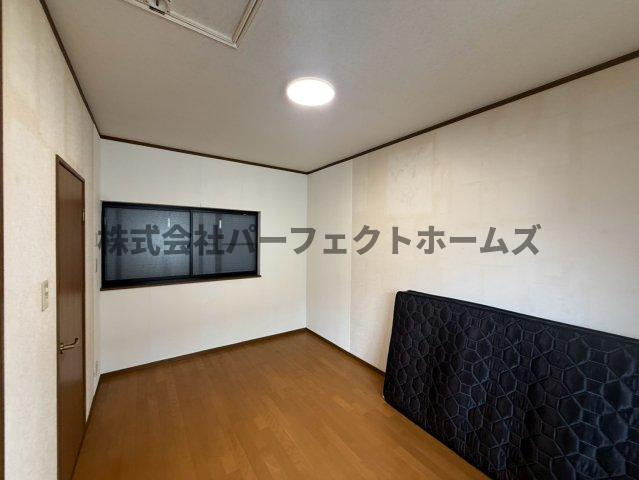 成美町戸建　賃貸の洋室|スタンダードな洋室です