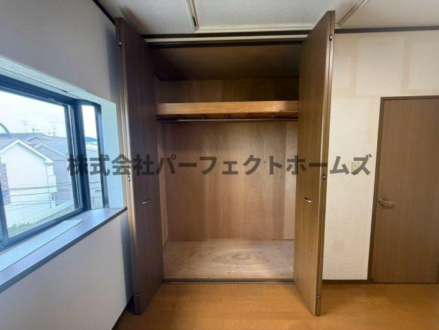 成美町戸建　賃貸の収納|小物を収納するのに便利です