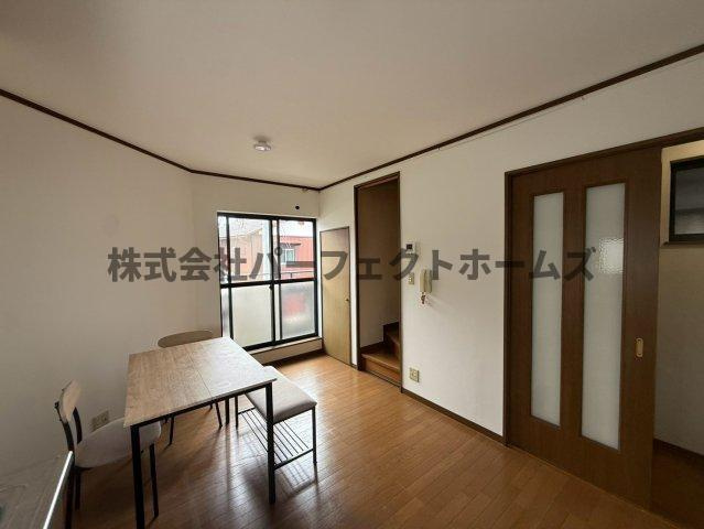 成美町戸建　賃貸のキッチン|ダイニングキッチンです