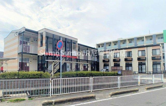 レオパレスカリヨ尼崎の外観|おしゃれな外観です