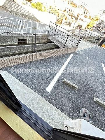 レオパレスカリヨ尼崎のバルコニー|バルコニーがあります