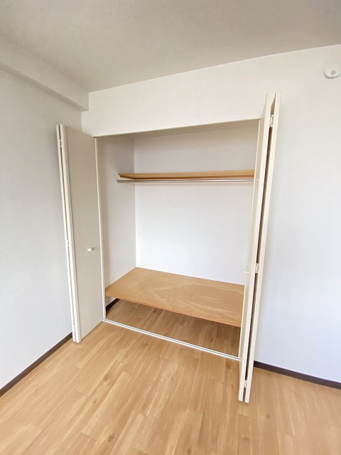 ヒルズ上甲子園の収納