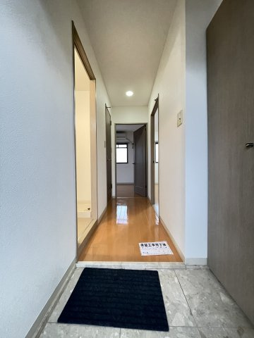 本山アネックスの玄関