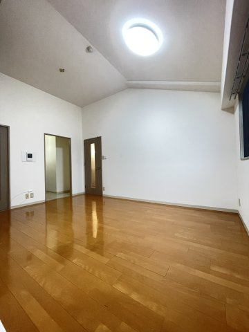 本山アネックスの居間・リビング