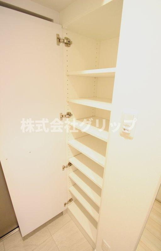 リヴシティ横濱新川町弐番館の収納