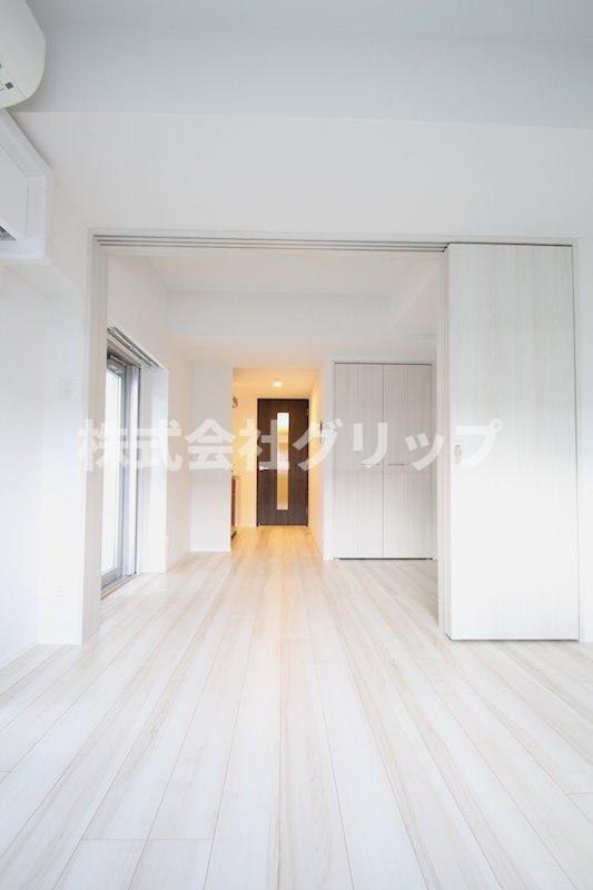 リヴシティ横濱新川町弐番館の居間・リビング
