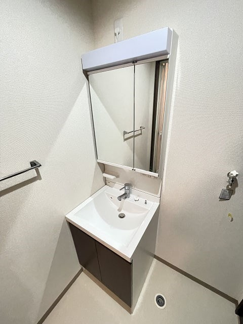 フジパレス仁川Ⅰ番館の洗面所