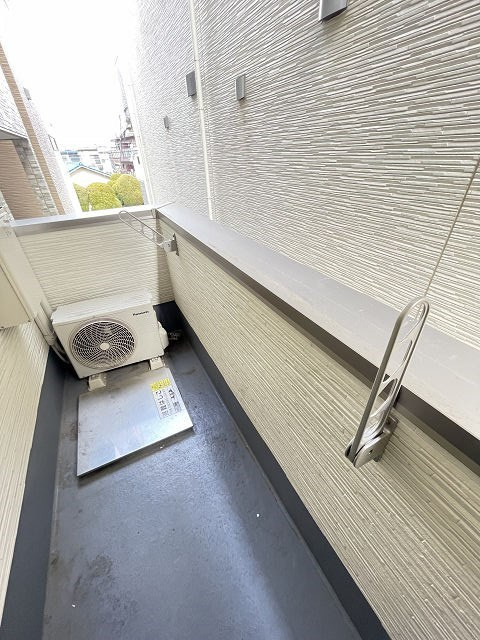 フジパレス仁川Ⅰ番館のバルコニー