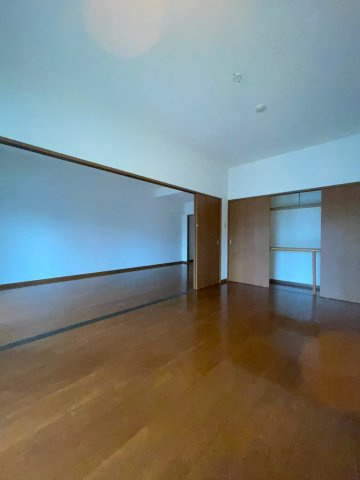 アーバンハイツ住乃江の寝室