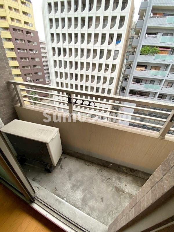 大阪市中央区内淡路町３丁目の賃貸マンションのバルコニー|広々としたバルコニーです