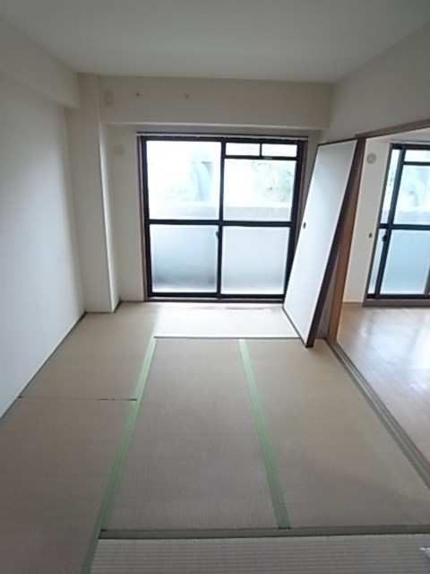 サンラヴィーヌ甲陽園