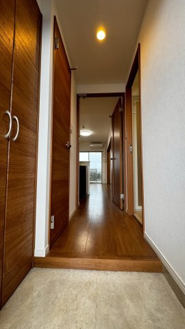 サニークレスト東比恵Ⅱの玄関