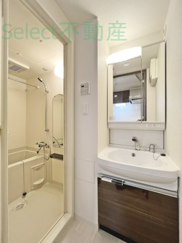 プレサンスＮＡＧＯＹＡファストの洗面所