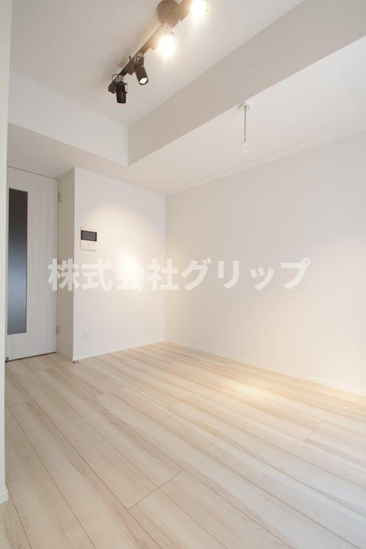 リヴシティ横濱新川町弐番館の居間・リビング