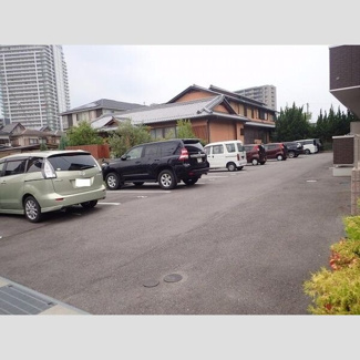 【その他共用部分】 | 駐車場の様子です