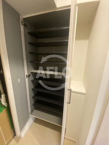 スプランディッド天王寺Ⅲの収納|スプランディッド天王寺ⅠⅠⅠ　シューズボックス