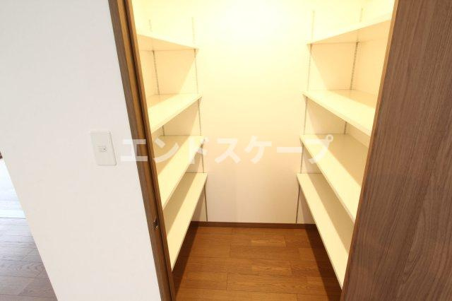 VISTAおうみの収納|高崎、前橋エリアのお部屋探しはエンドスケープまで！お客様の理想お聞かせ下さい♪