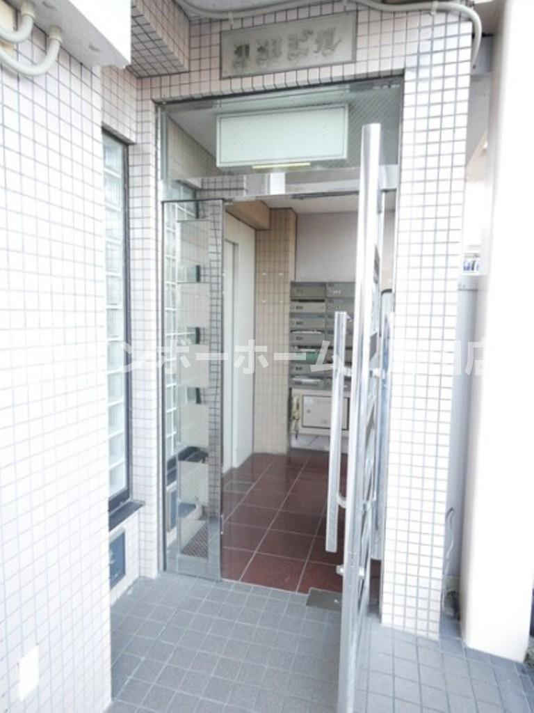 YMビル※初期費用分割後払いサービス利用可能物件のエントランス