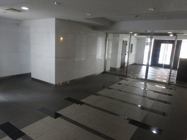 ステージグランデ茗荷谷のエントランス