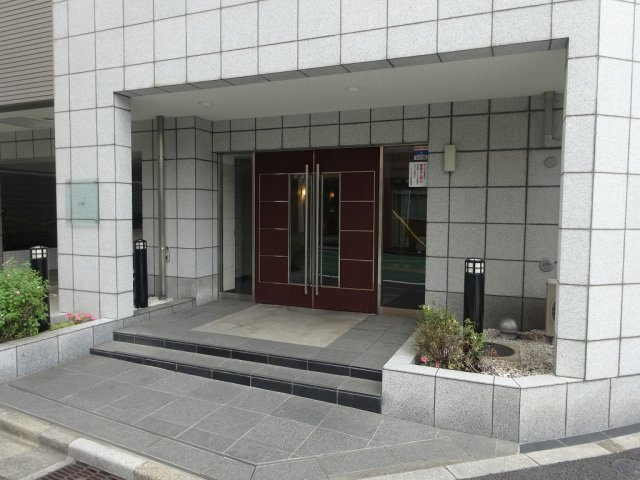 ステージグランデ茗荷谷のエントランス