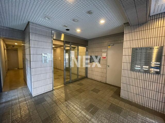 横浜市神奈川区台町の賃貸マンションのロビー