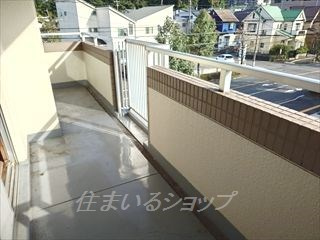 ヴィレッジ柿木通りのバルコニー