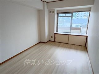 ヴィレッジ柿木通りの寝室|改装中の内観です