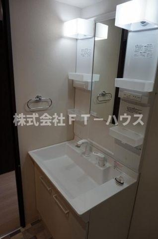 ＰＡＲＫＳＩＤＥ　ＲＥＳＩＤＥＮＣＥ　ＧＹＯＴＯＫＵ(E-185)の独立洗面台
