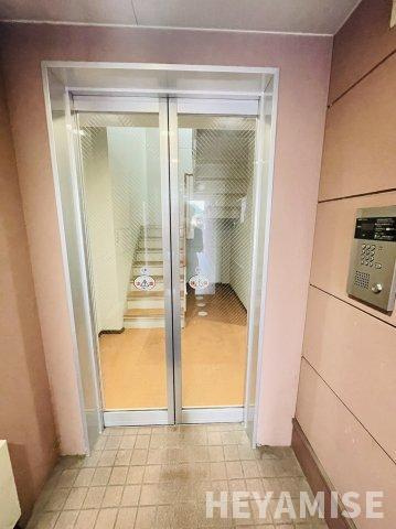 ルメール諏訪町のエントランス