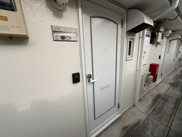 ハウスあすなろの玄関