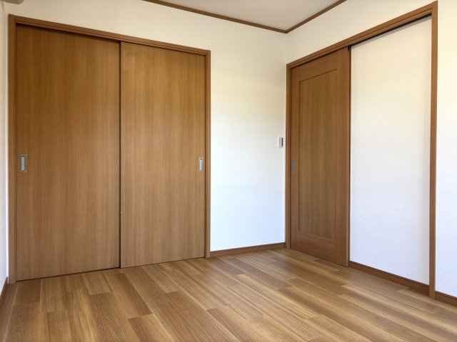 新潟市東区山木戸4丁目の洋室