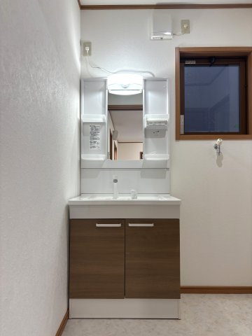 新潟市東区山木戸4丁目の独立洗面台