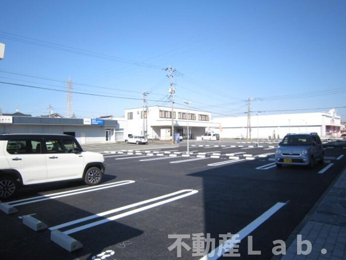 シオンＫＹ　Ⅰ号館の駐車場