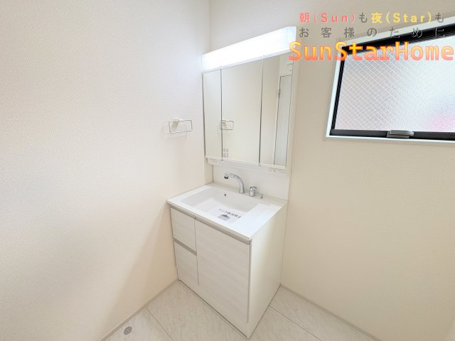 【サンスターホーム】福生市加美平3丁目　新築戸建1邸の独立洗面台