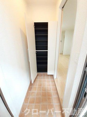 アヴォンリー西町の玄関