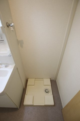 【設備】 | ストラーダ　ブリランテ | 室内洗濯機置場