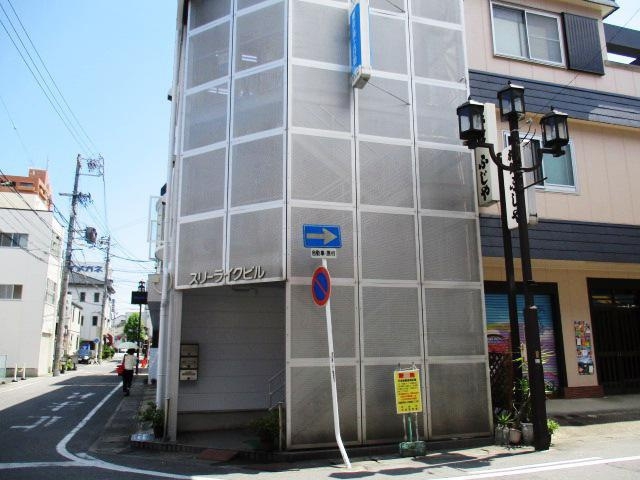 スリーライクビル 貸事務所の外観