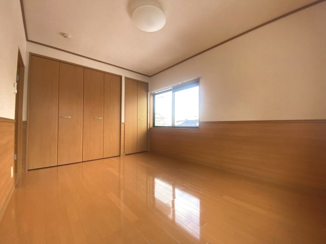 ローヤルハイツの洋室|洋室6帖