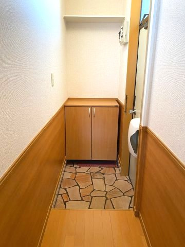 ローヤルハイツの玄関