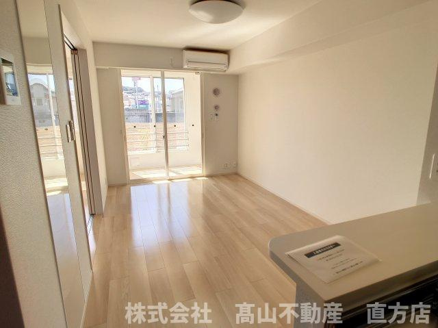 直方市大字感田のアパートの居間・リビング|※同シリーズ別部屋の写真です。現状優先となります。