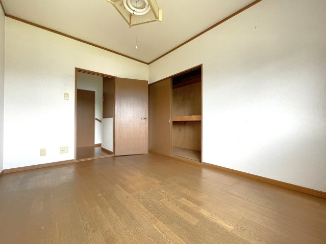 大網白里市富田戸建ての洋室