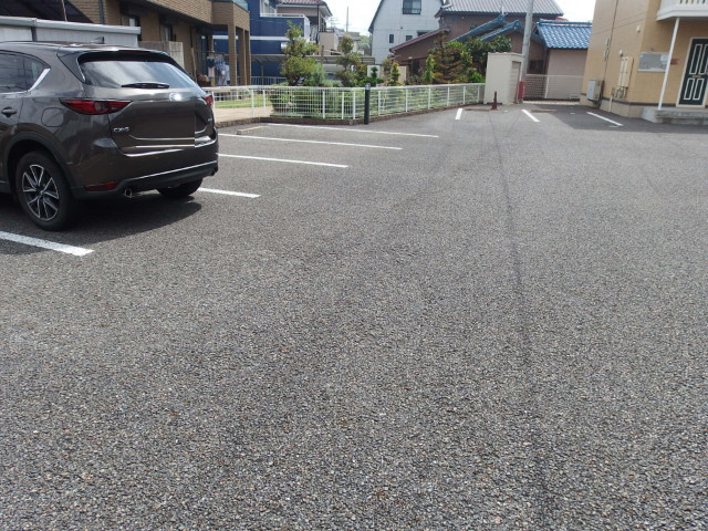セジュール碧Gの駐車場