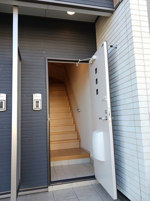 スタート東町Ａの玄関