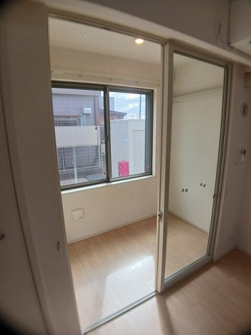 ブルー　スカイの内装|明るい室内です