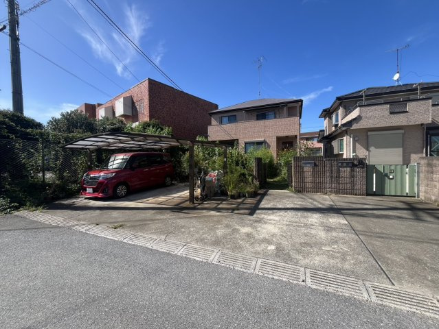 八千代市村上中古戸建の前面道路含む現地写真|前面道路