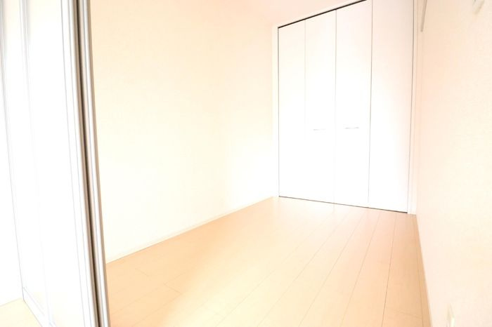 光ＨＯＵＳＥの洋室