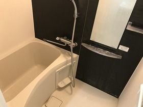 ＣＯＣＯＦＬＡＴ板橋の浴室