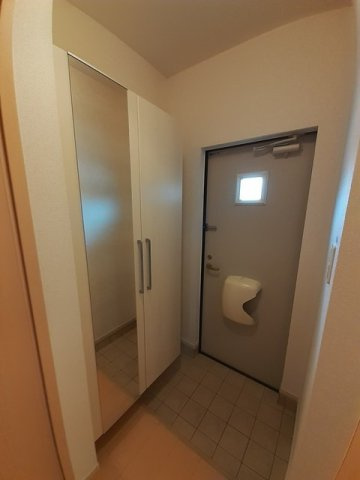 フォルシュ　Ⅰの玄関