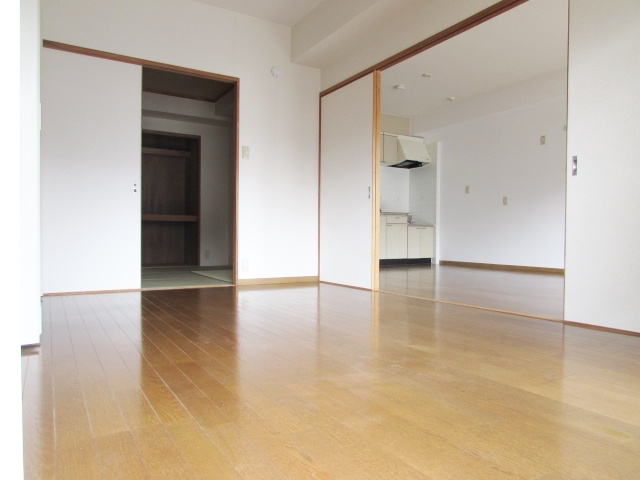 メルベーユ宝塚の居間・リビング|おしゃれな居間です