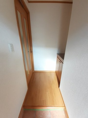 プリムローズＢの玄関